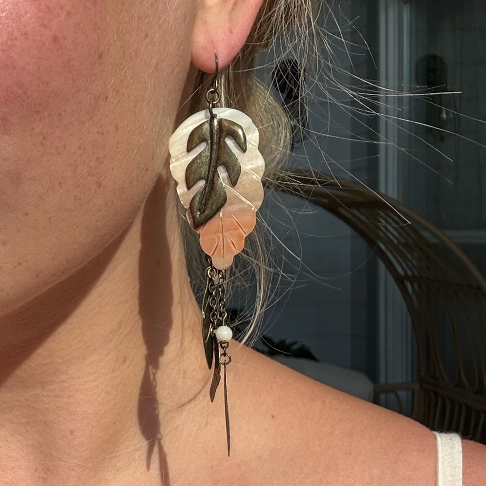 Vintage Mother Of Pearl Dangle Earrings